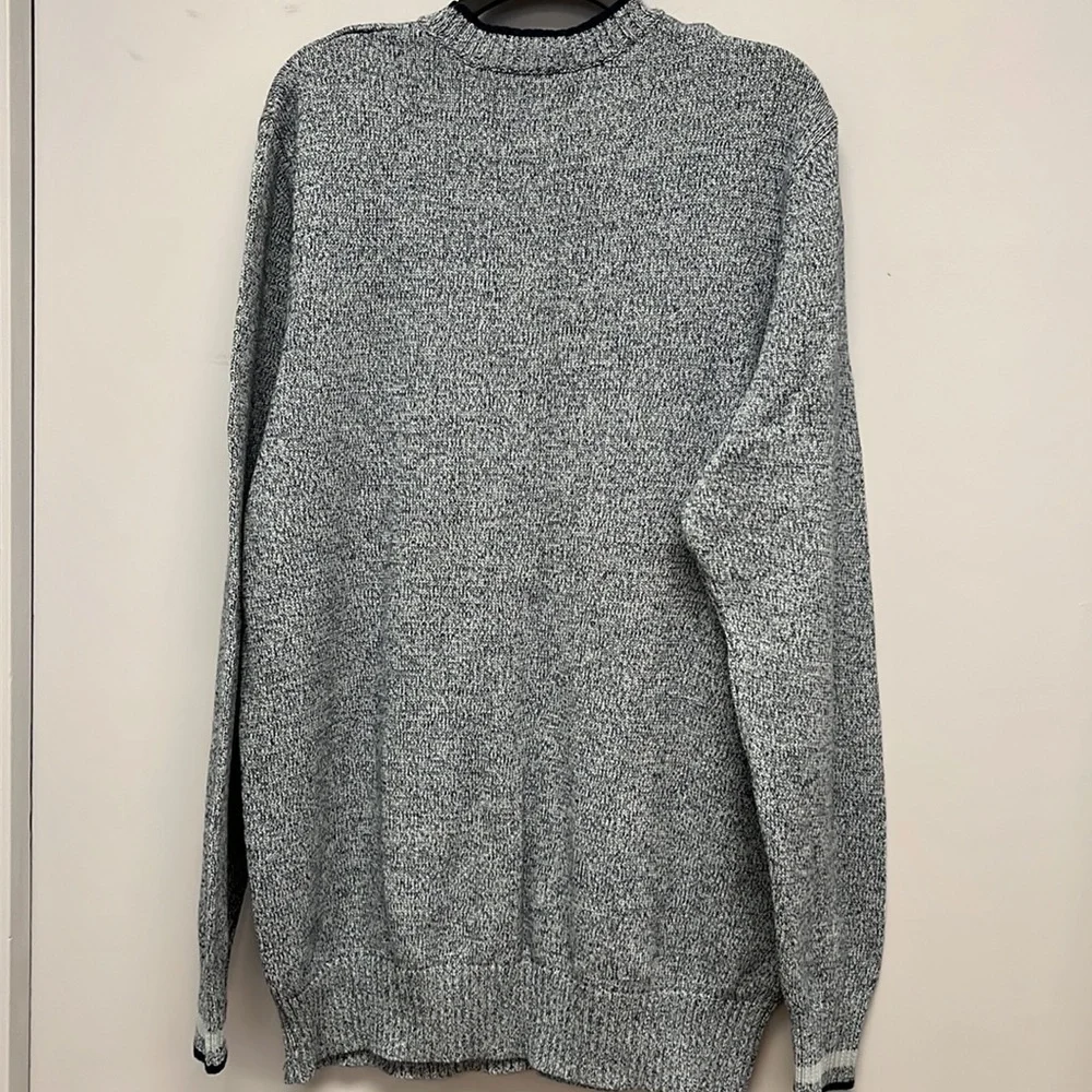 Eddie Bauer gorgeous mens